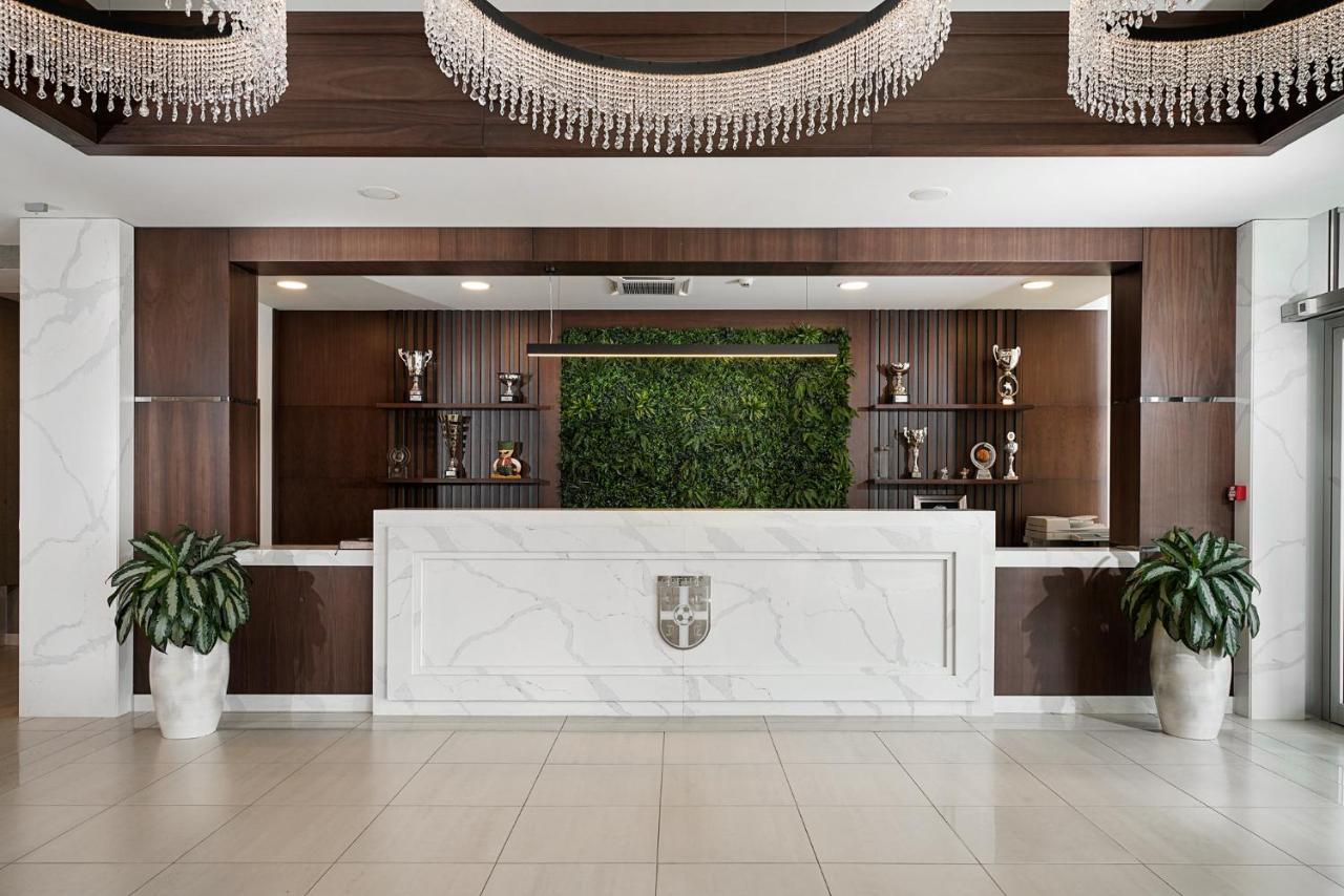 Hotel Srbija Lux Stara Pazova Extérieur photo