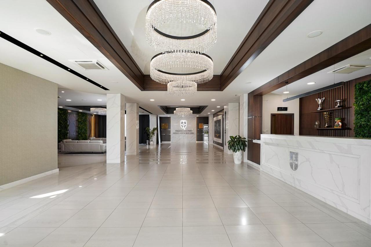 Hotel Srbija Lux Stara Pazova Extérieur photo