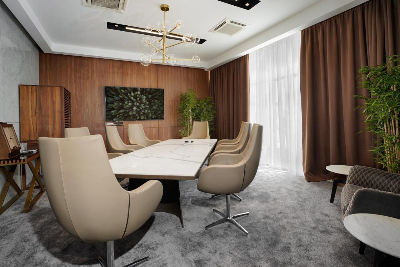 Hotel Srbija Lux Stara Pazova Extérieur photo